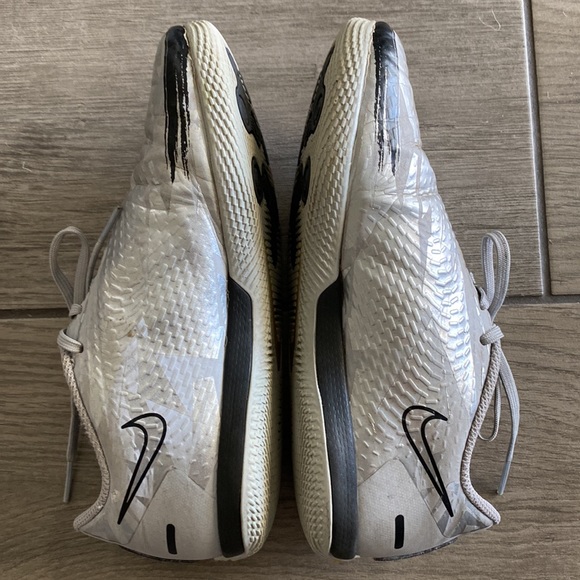 Nike Phantom GT Scorpion Academy Jr. Indoor Shoes Youth - Wolf Grey - Picture 7 of 11